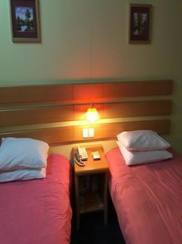 Home Inn Suzhoutrain Station North Square Szucsou Kültér fotó